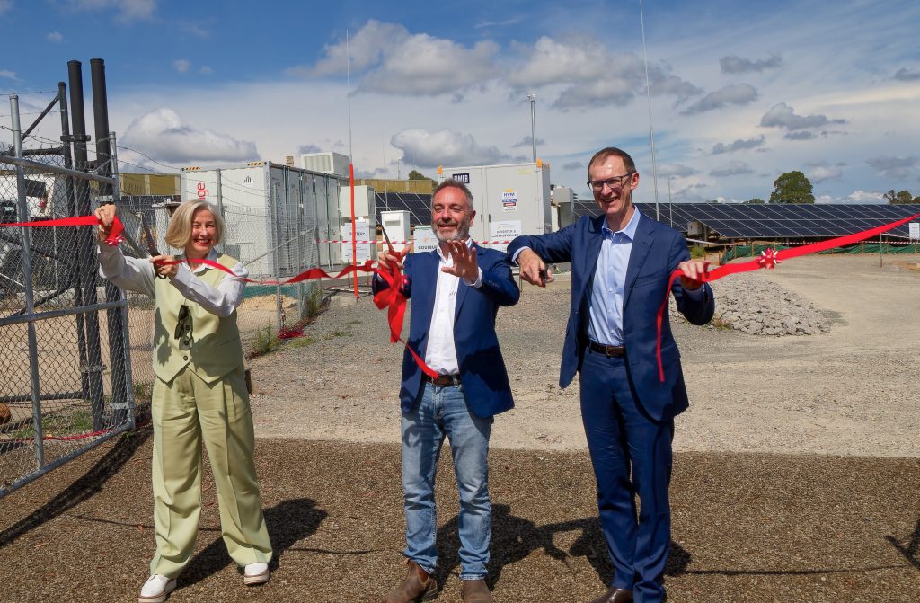 Melina Morrison, David Mehan, Andrew Bray cutting the ribbon at the Goulburn Community Solar Farm