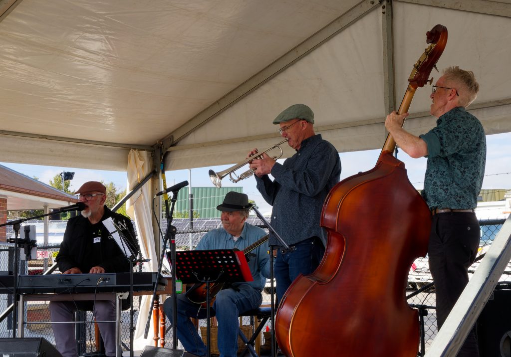Jazz at the Goulburn Community cooperative Solar Farm